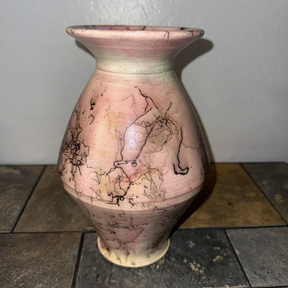 Handcrafted Navajo Horse Hair Pottery Vase 11in